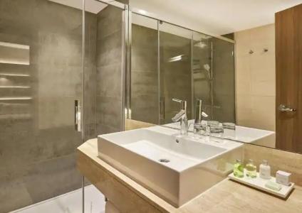 NH Sants Barcelona - 41