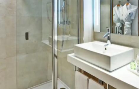 NH Barcelona les Corts - 55