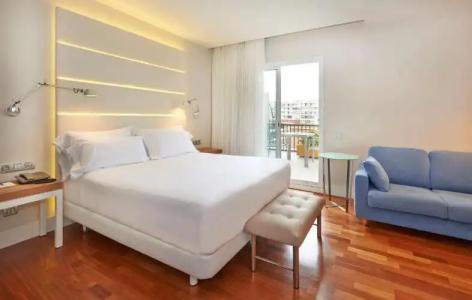 NH Barcelona les Corts - 45