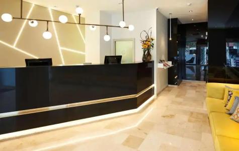 NH Barcelona les Corts - 2