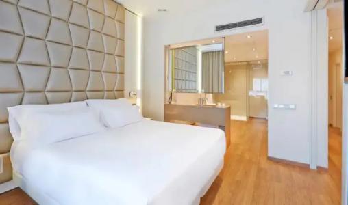 NH Collection Podium - 72