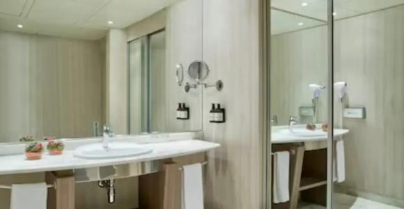 NH Collection Podium - 70