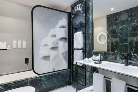 Renaissance Barcelona - 10