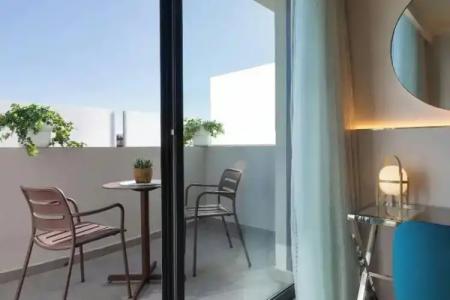 Renaissance Barcelona - 95