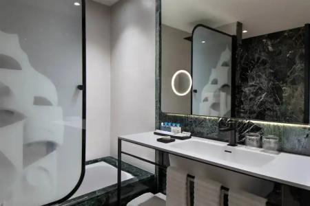 Renaissance Barcelona - 34