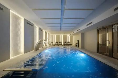 Catalonia La Maquinista - 15