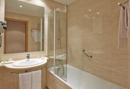 Catalonia La Maquinista - 8