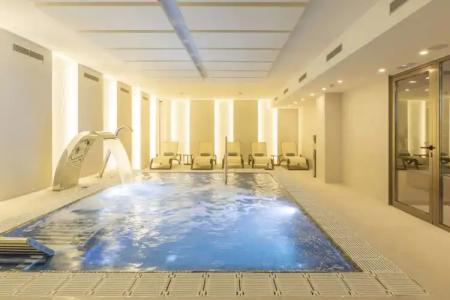 Catalonia La Maquinista - 16