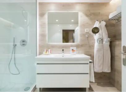 Sallés Pere IV - 48