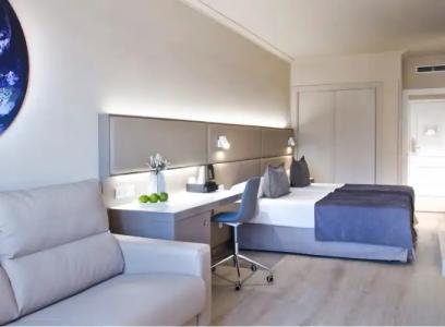 Sallés Pere IV - 30