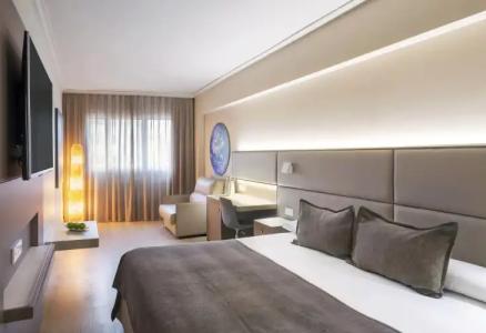 Sallés Pere IV - 23