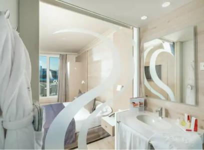 Sallés Pere IV - 43