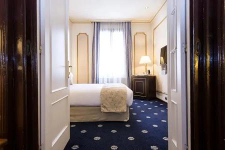 Roger de Llúria - 65