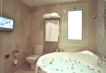 Roger de Llúria - 38