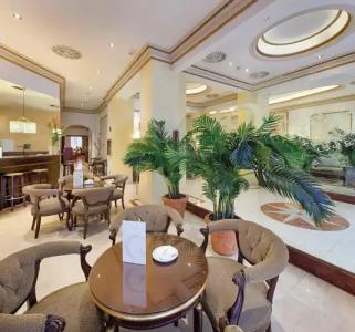 Roger de Llúria - 1