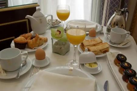 Roger de Llúria - 11