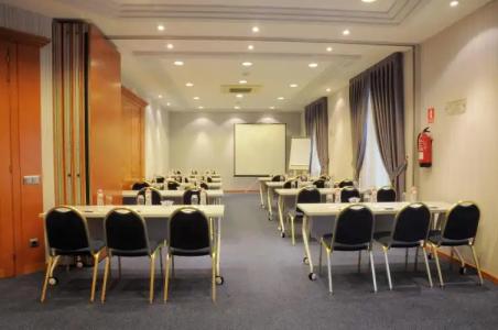 Best Western Premier Dante - 33