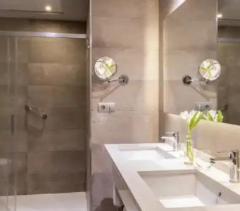 El Avenida Palace - 145