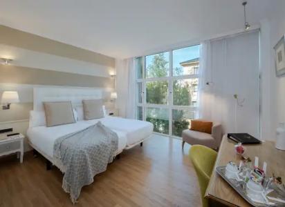 Vilana Boutique - 25