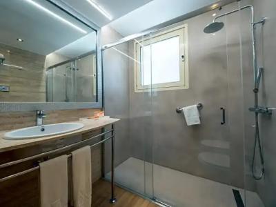 Vilana Boutique - 70