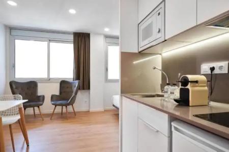 ApartAugusta Barcelona - 33