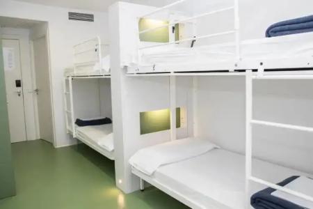 Sant Jordi Hostels Sagrada Familia - 40