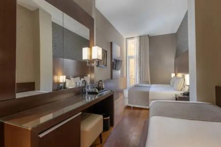 Barcelona Colonial - 11