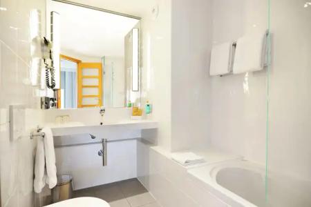 Novotel Barcelona City - 10