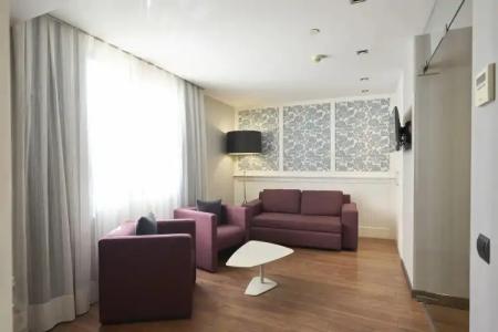 Catalonia Catedral - 16