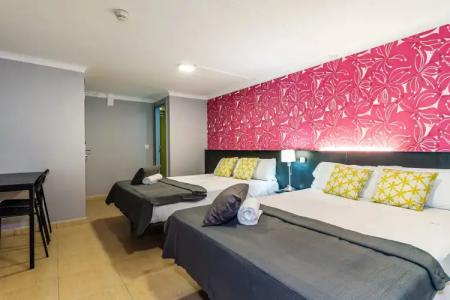 Sun & Moon Hostel - 8