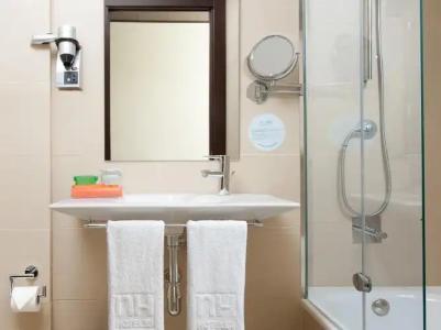 NH Barcelona Diagonal Center - 14