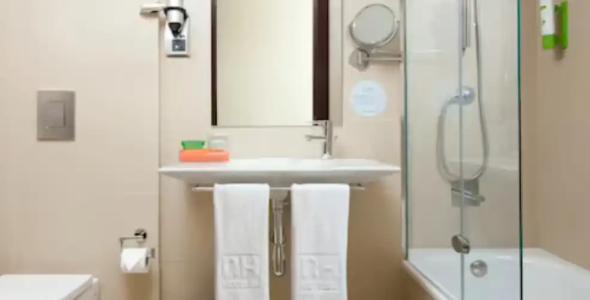 NH Barcelona Diagonal Center - 33