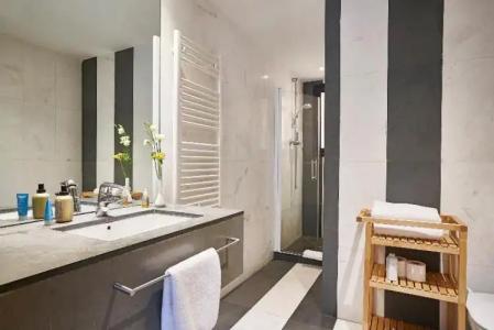 AinB Sagrada Familia Apartments - 44