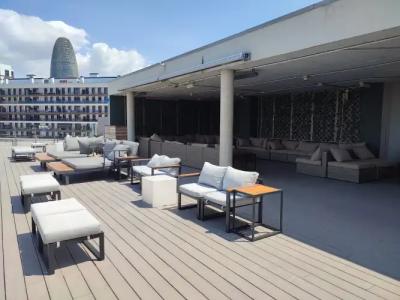 Twentytu Hostel Barcelona - 16