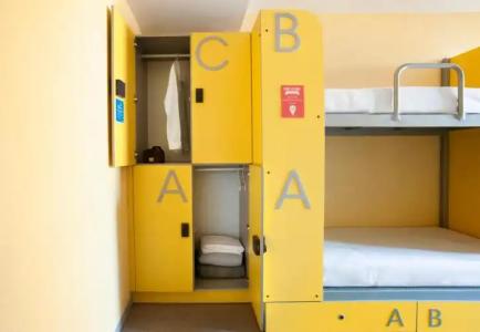 Twentytu Hostel Barcelona - 5