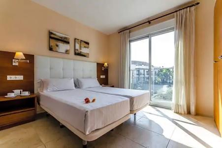 El Plantío Golf Resort - 40