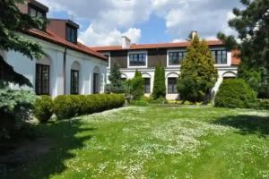 Zajazd Napoleonski, Warsaw