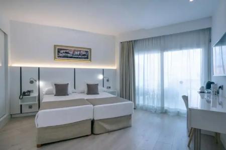 THB El Cid - Adults Only - 44