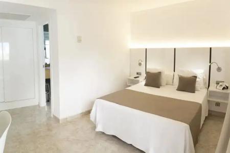 THB El Cid - Adults Only - 33