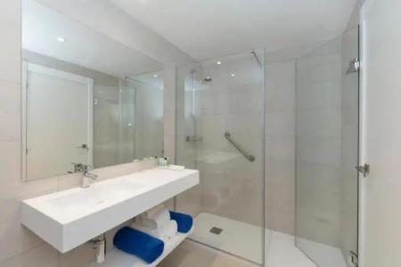 Ona Palmira Paguera - 32