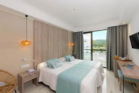 Ona Palmira Paguera - 33