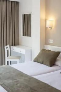 Hostal Residencia Sutimar - 29