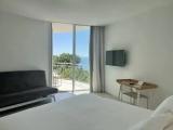 Double room with partial sea view