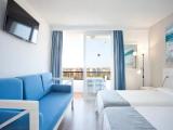 Double room with partial sea view