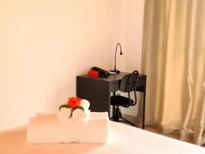 La Modestie Guest House - 2