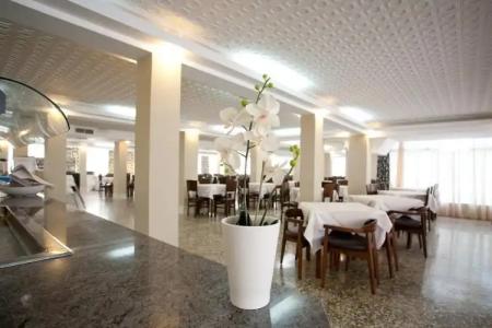 Playamar & Apartamentos - 27