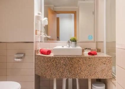 Moon Dreams Atlantic - 56