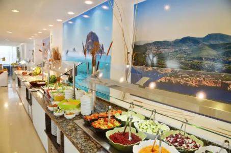 Moon Dreams Atlantic - 13