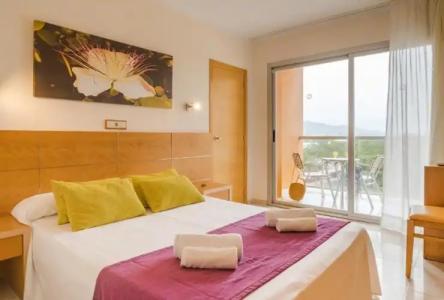 Moon Dreams Atlantic - 52