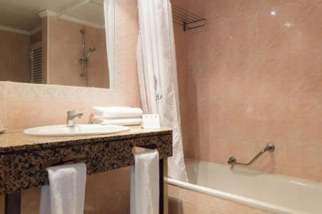 Moon Dreams Coral Beach - 70